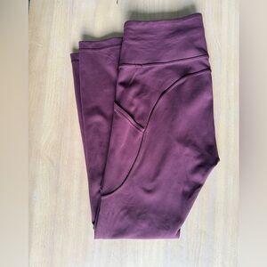 Lululemon invigorate high rise tight size 4 burgundy - only worn once!